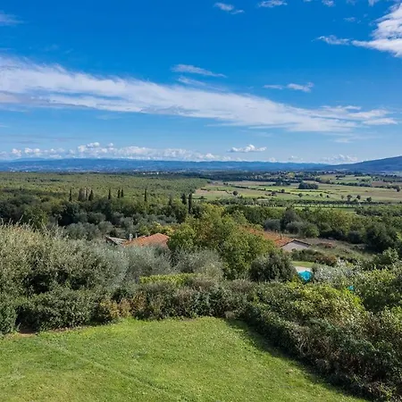 Il Foramasso 10&2, Emma Villa Lucciana